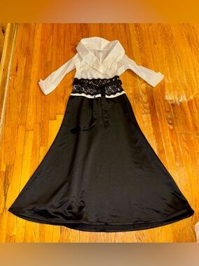 KM Collection- Black and White Lace-Waist A-Line Skirt